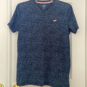 Mens Hollister v-neck tee, size S